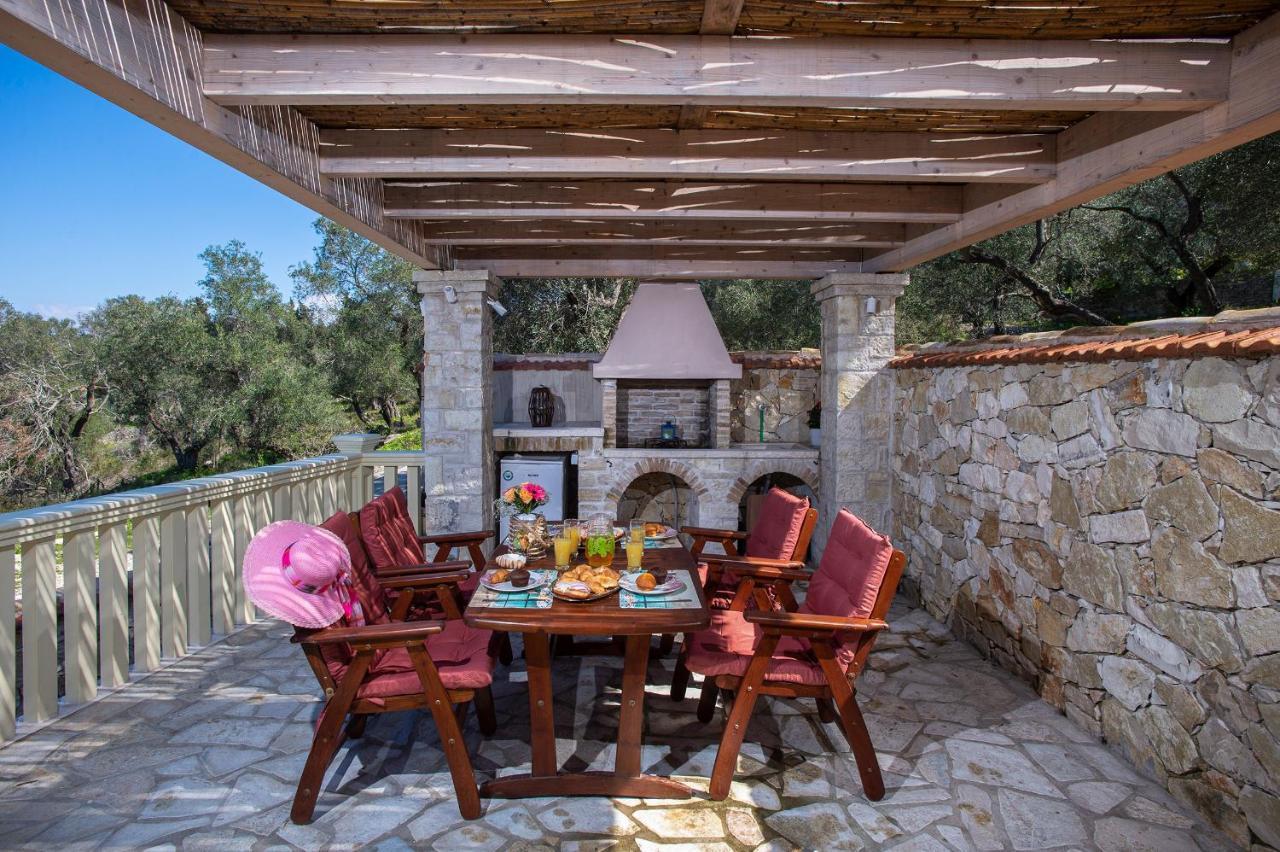 Family'S Nest Villa Lákka Екстериор снимка
