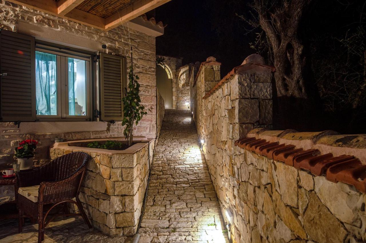 Family'S Nest Villa Lákka Екстериор снимка