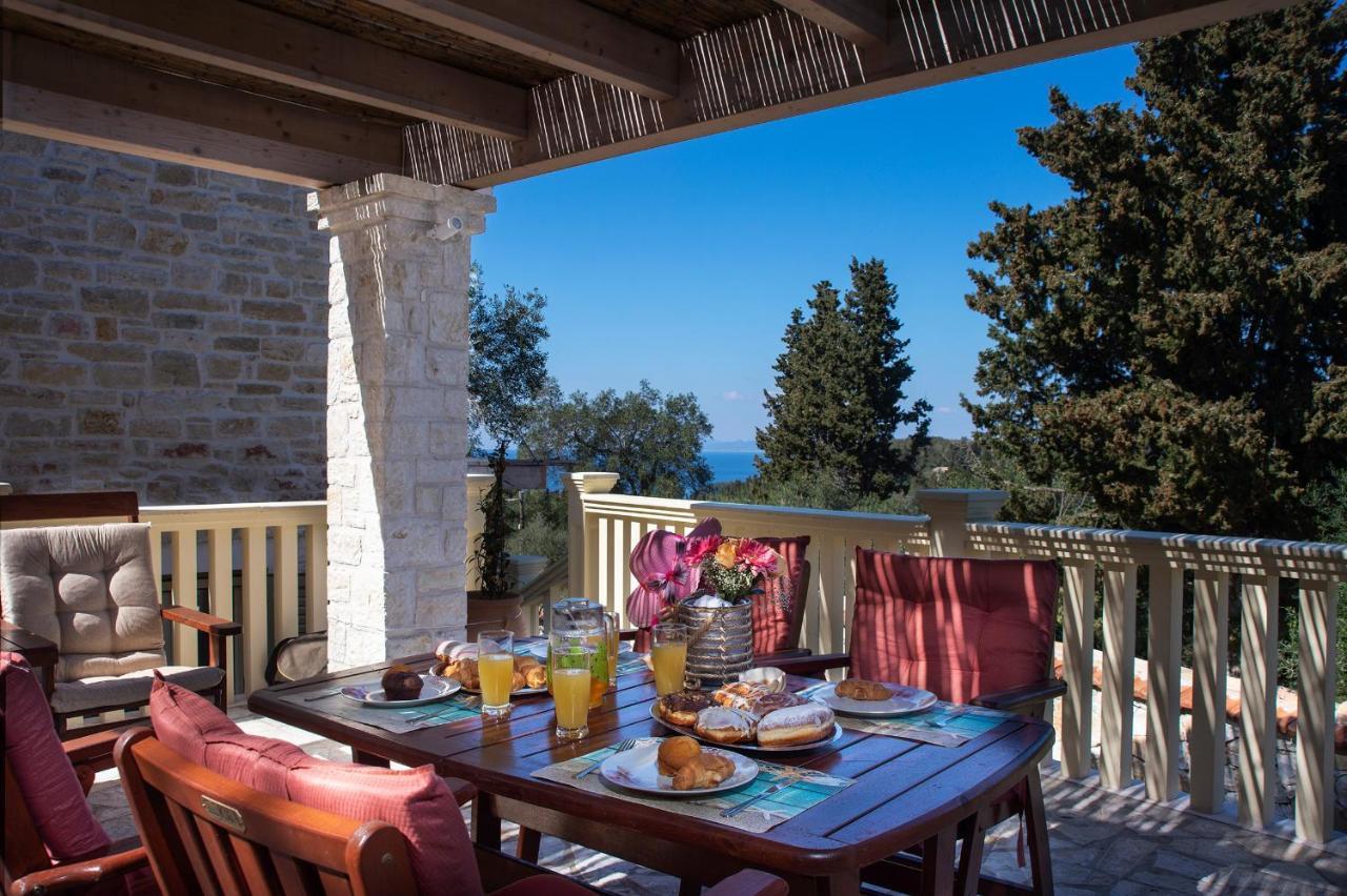 Family'S Nest Villa Lákka Екстериор снимка