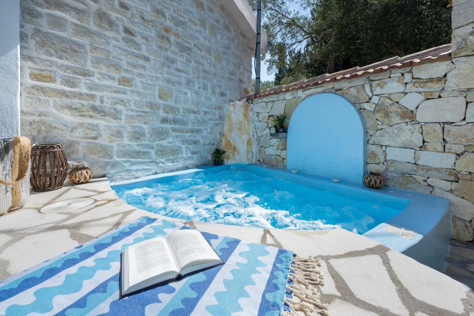 Family'S Nest Villa Lákka Екстериор снимка